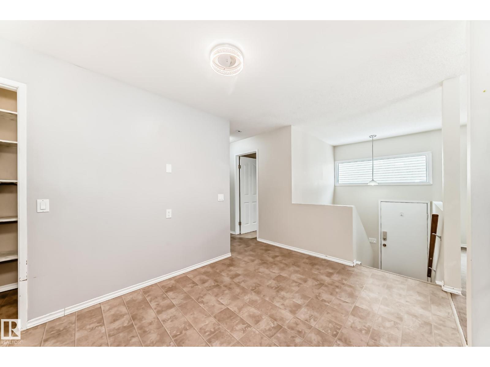 5308 20 AV NW, Edmonton