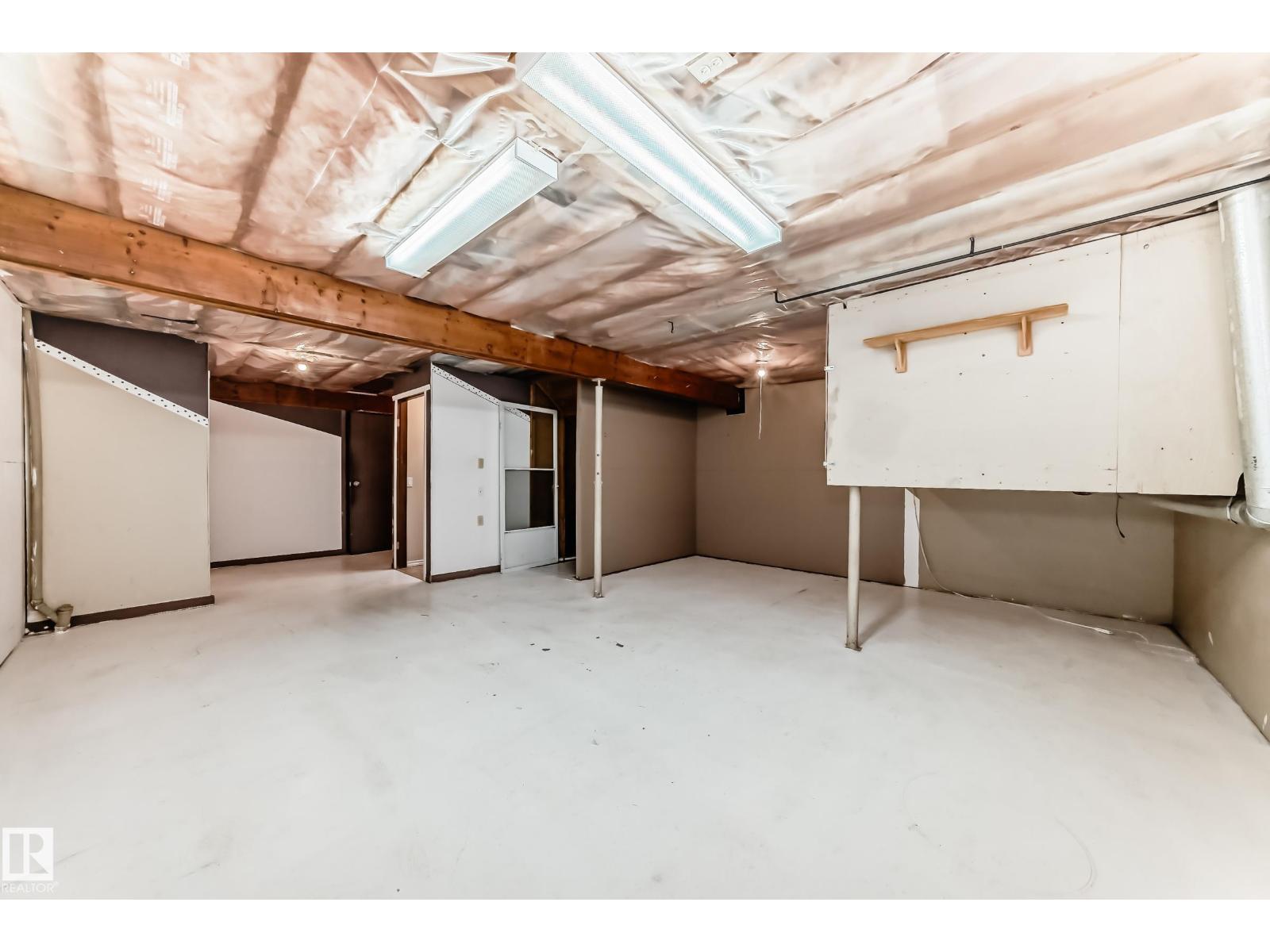 5308 20 AV NW, Edmonton