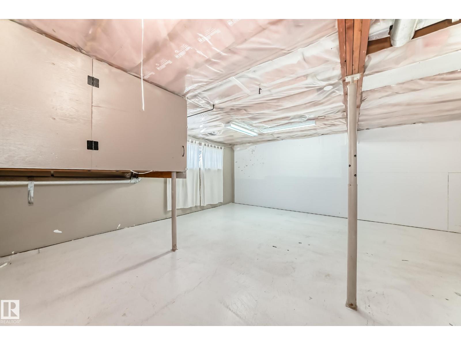 5308 20 AV NW, Edmonton