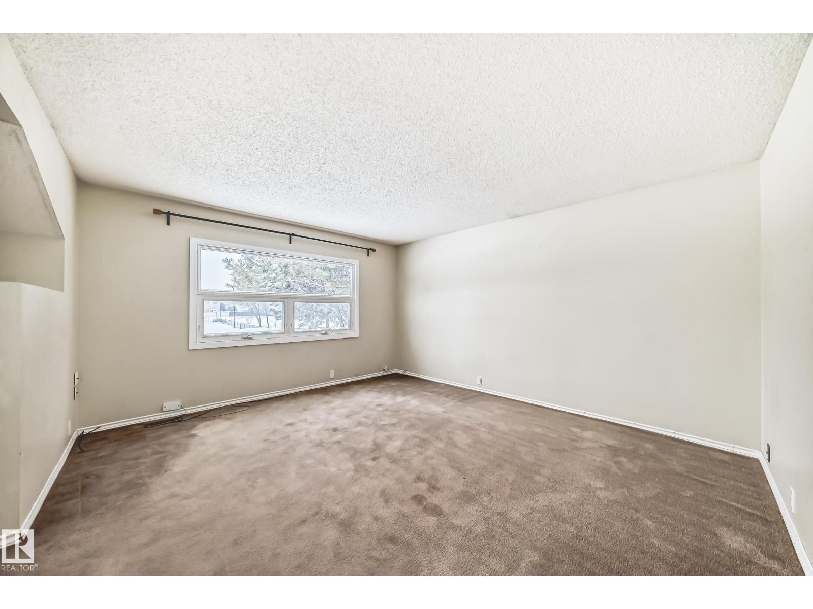 5308 20 AV NW, Edmonton