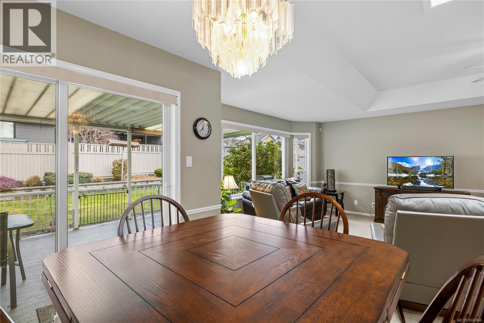 5894 Primrose Dr, Nanaimo