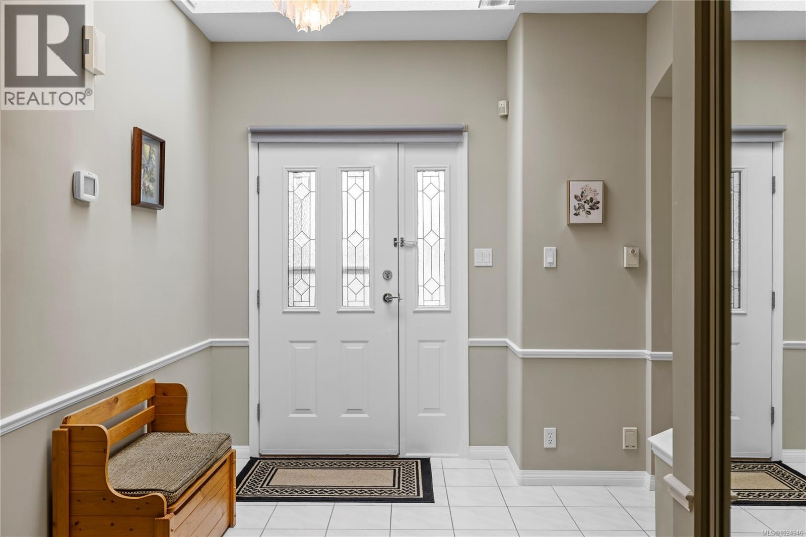 5894 Primrose Dr, Nanaimo