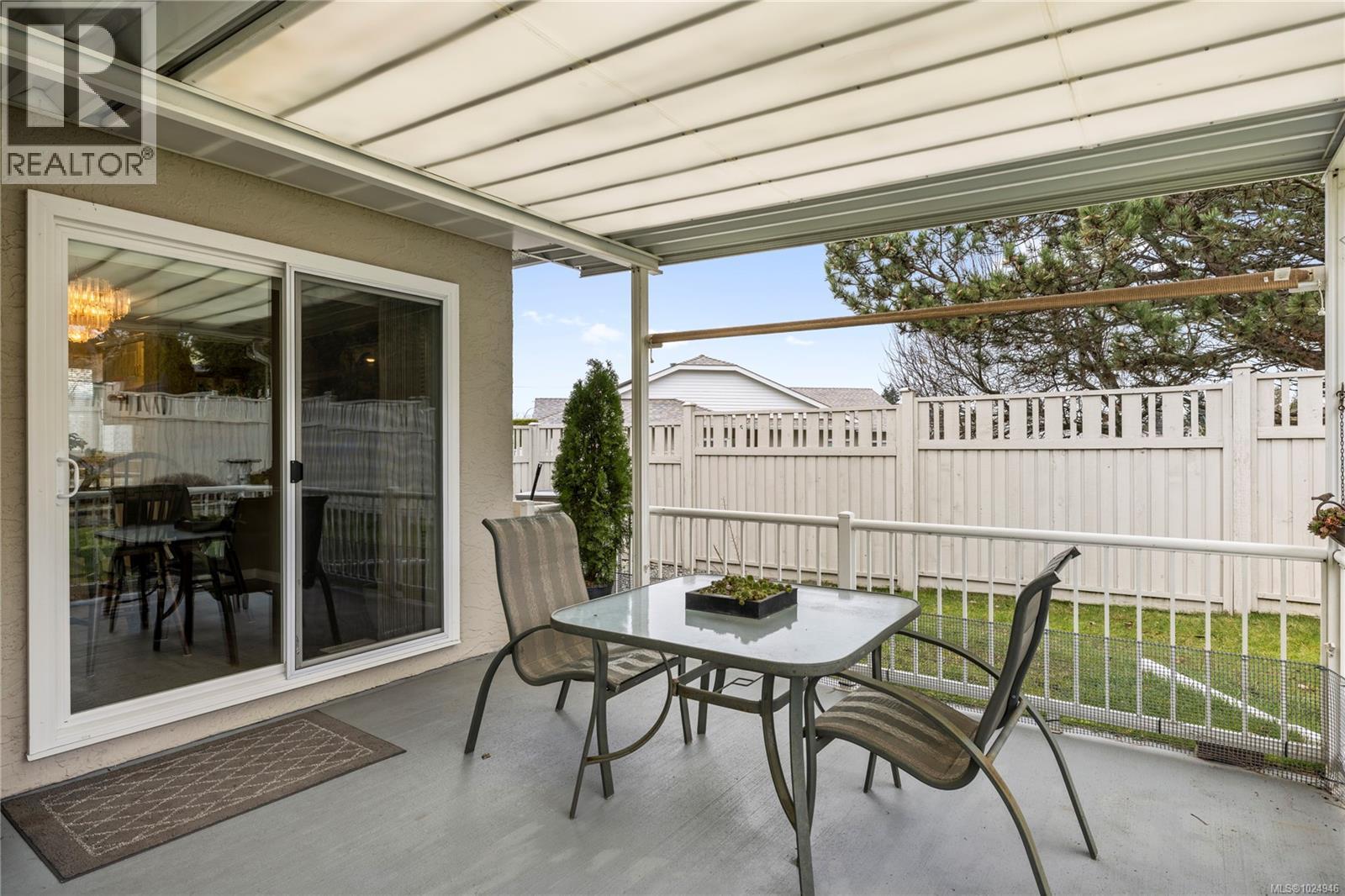 5894 Primrose Dr, Nanaimo