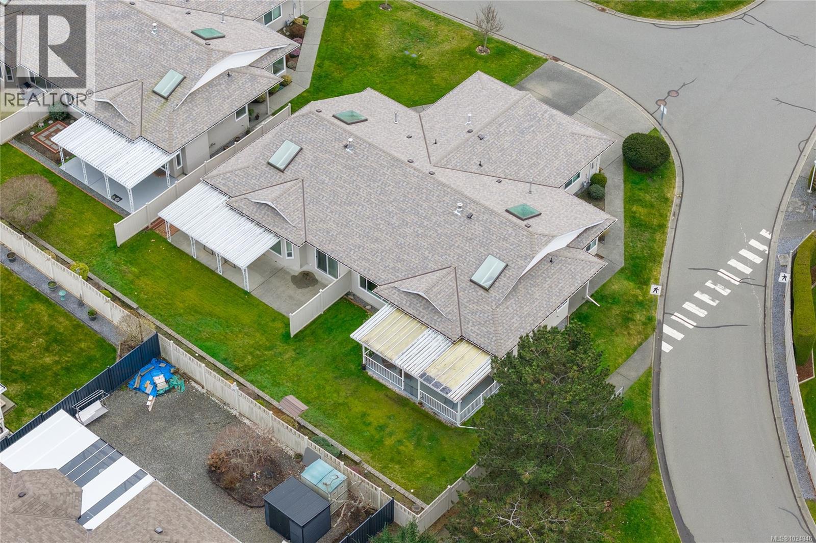 5894 Primrose Dr, Nanaimo