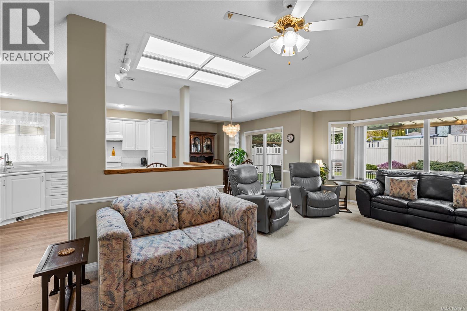 5894 Primrose Dr, Nanaimo