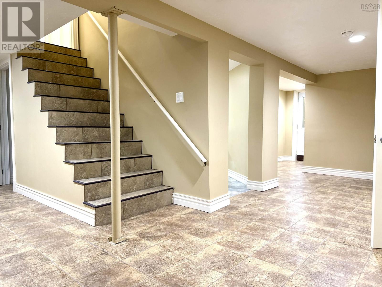 Property 32 of 50 of 27 Regent Street