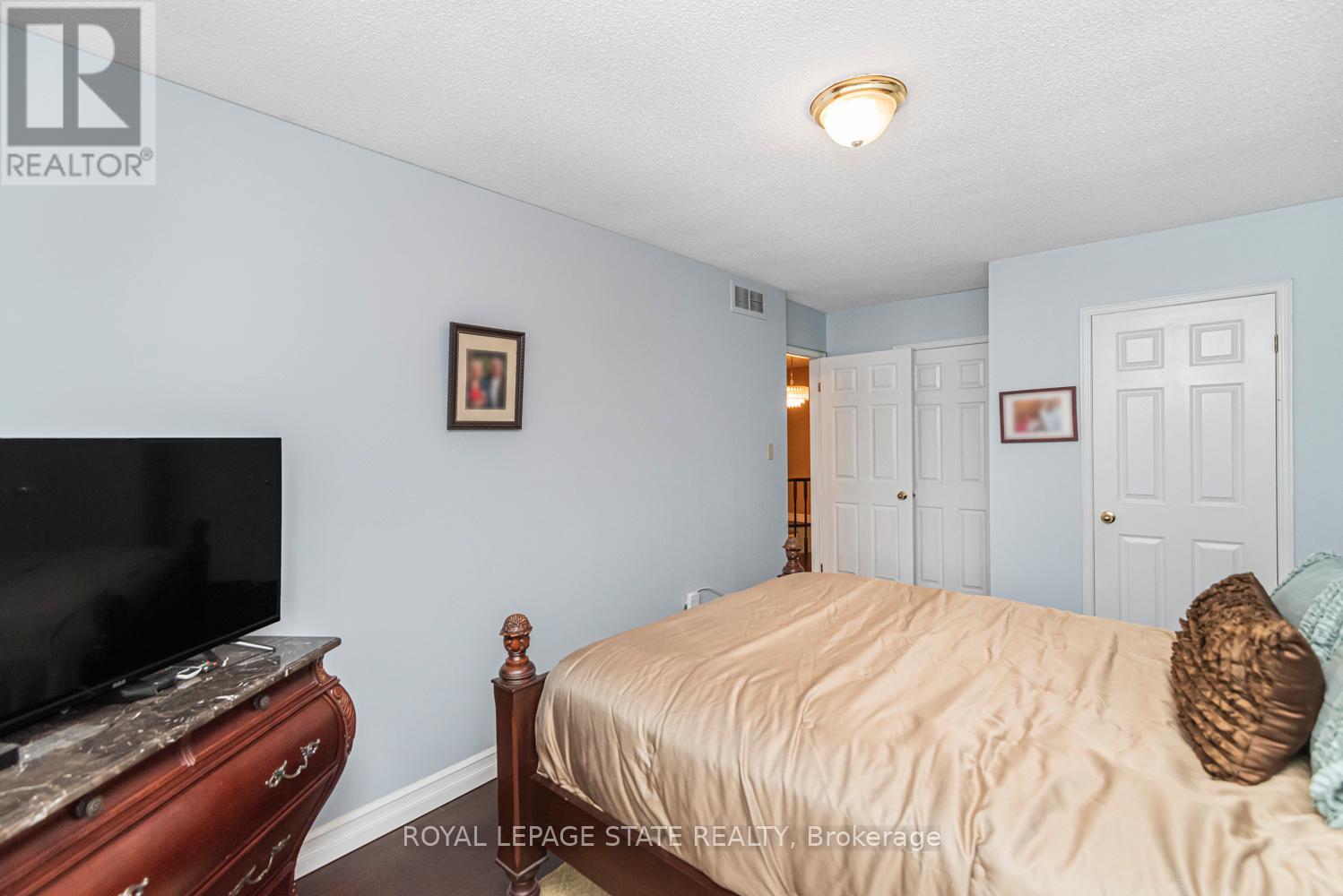 #22 255 MOUNT ALBION ROAD - 27