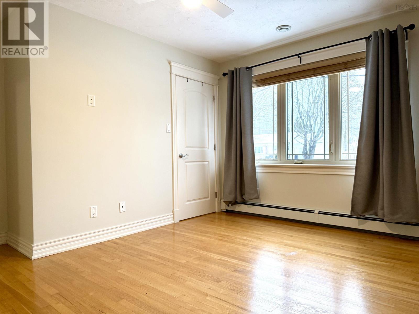 Property 25 of 50 of 27 Regent Street