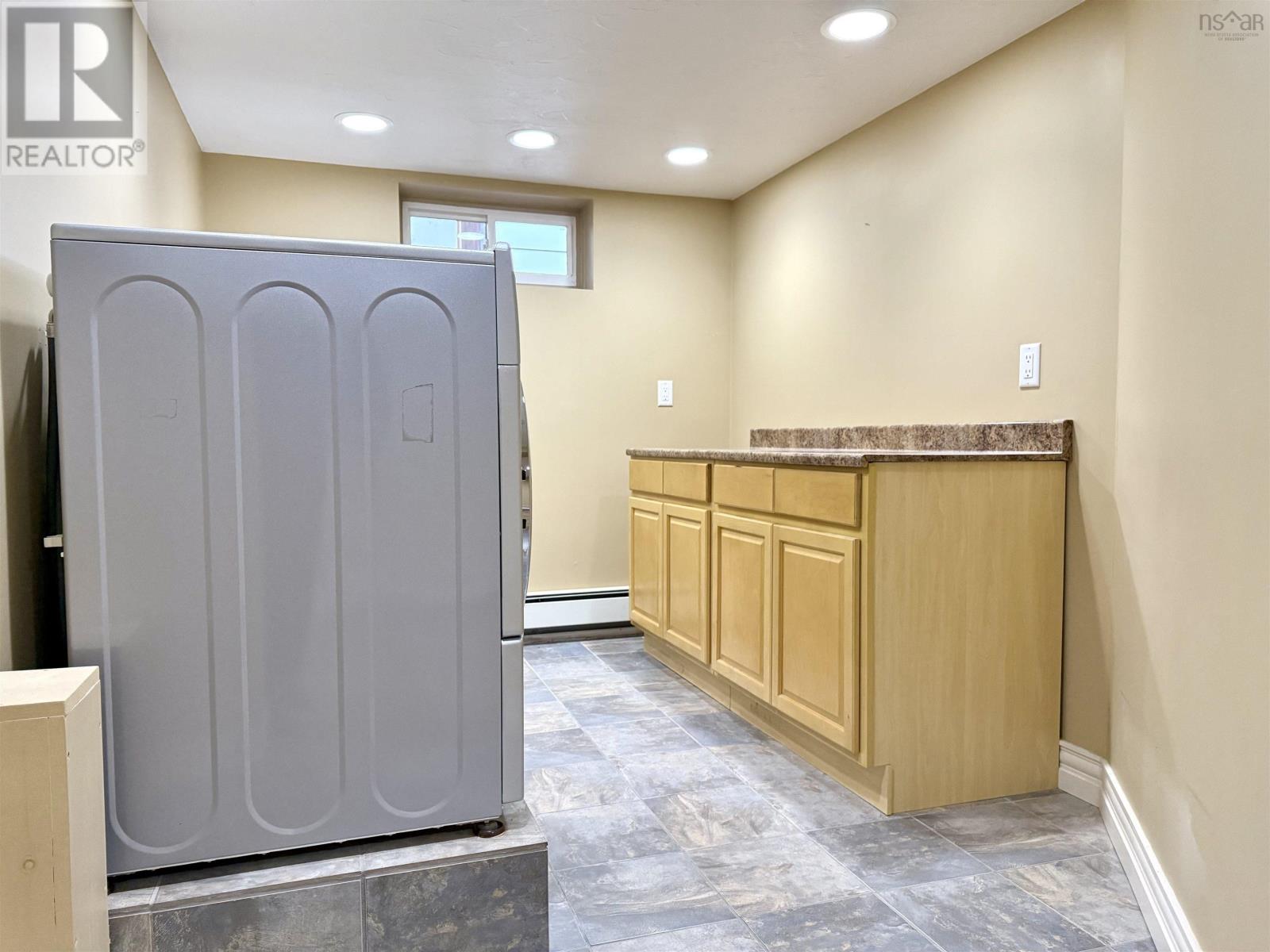 Property 40 of 50 of 27 Regent Street