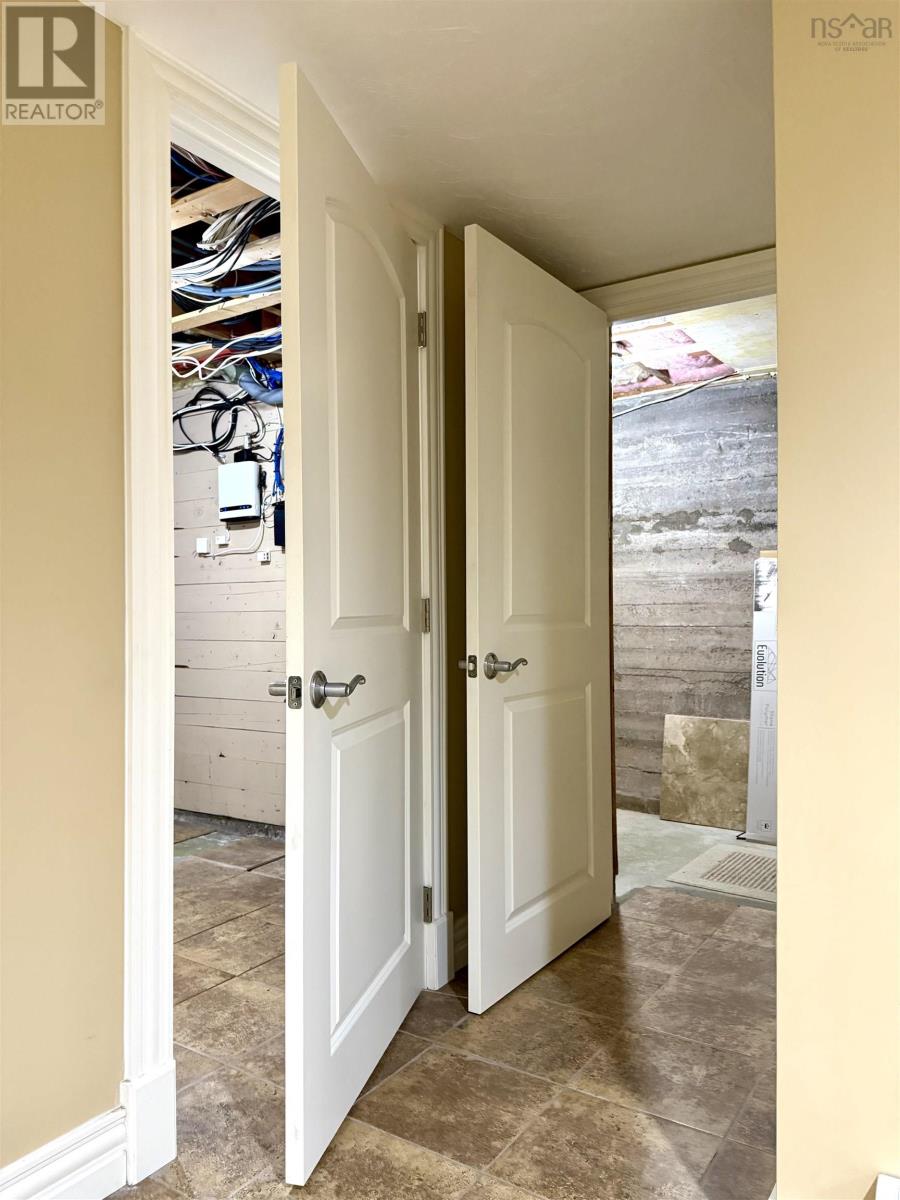 Property 42 of 50 of 27 Regent Street