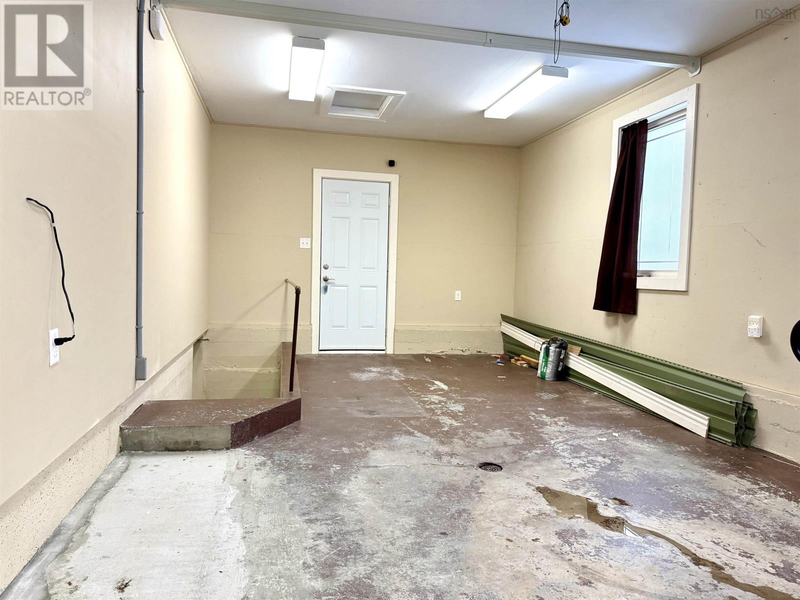 Property 47 of 50 of 27 Regent Street