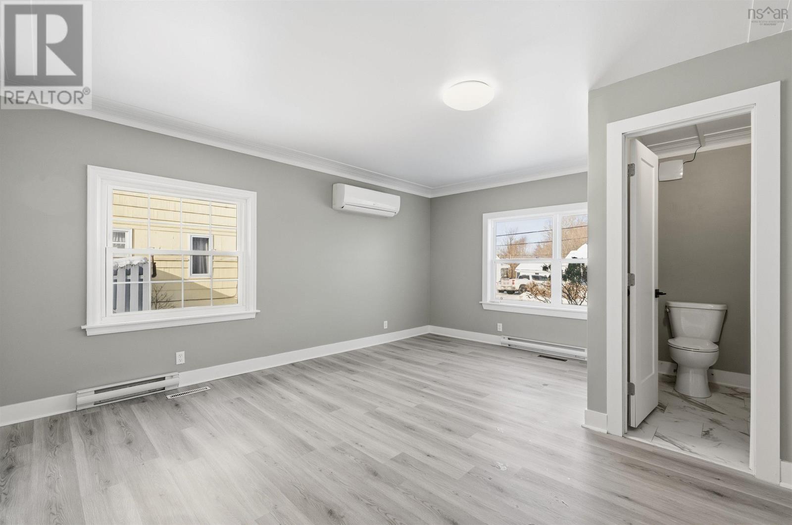 Property 5 of 49 of 56 Whitman Court