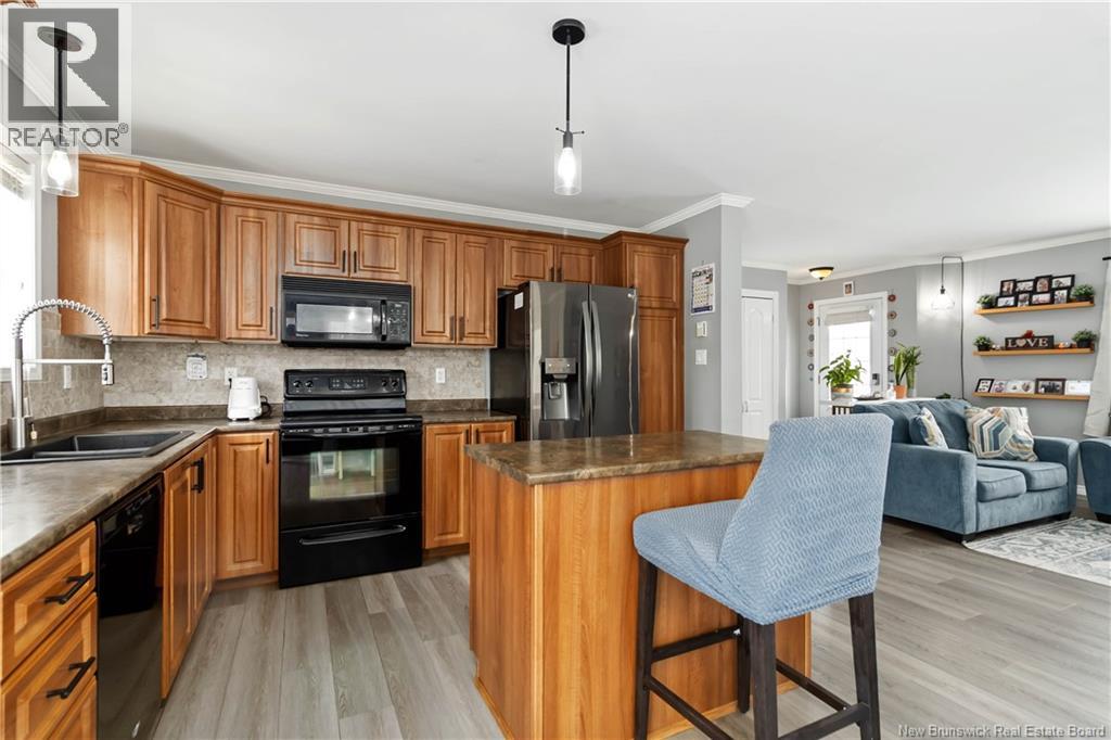 16 CROWBUSH CRESCENT - 10