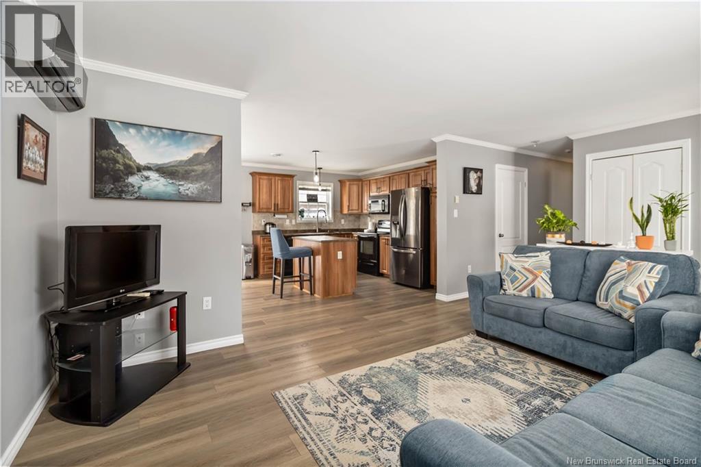 16 CROWBUSH CRESCENT - 6