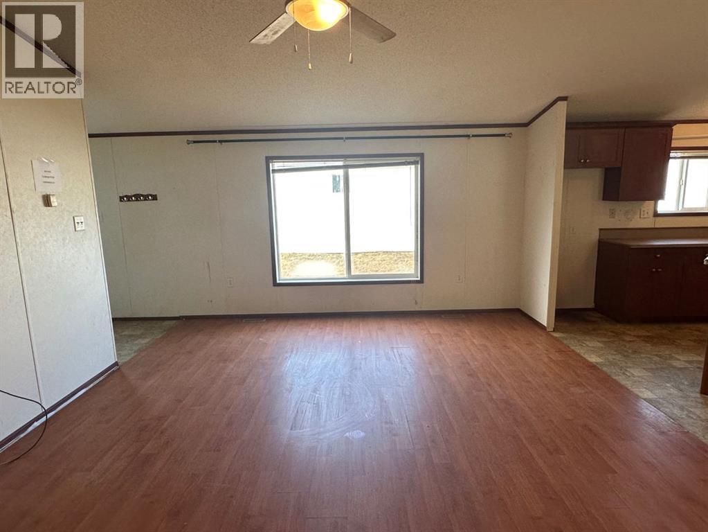 223 Mawdsley Crescent - Photo 4 of 17, Grande Cache, Alberta