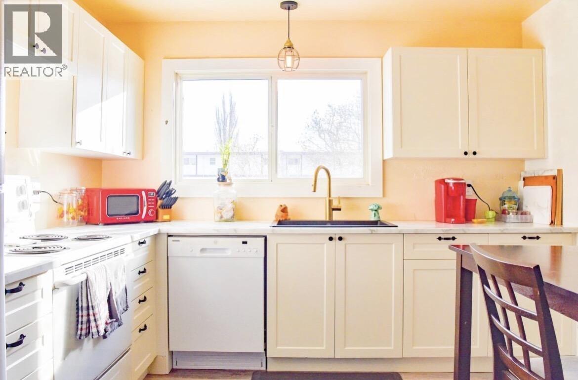 #125-4529 STRAUME Avenue, Terrace