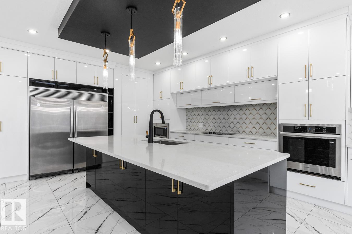 5804 SOLEIL BV, Beaumont