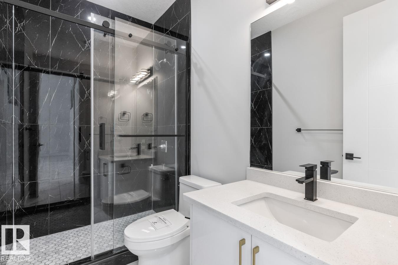 5804 SOLEIL BV, Beaumont