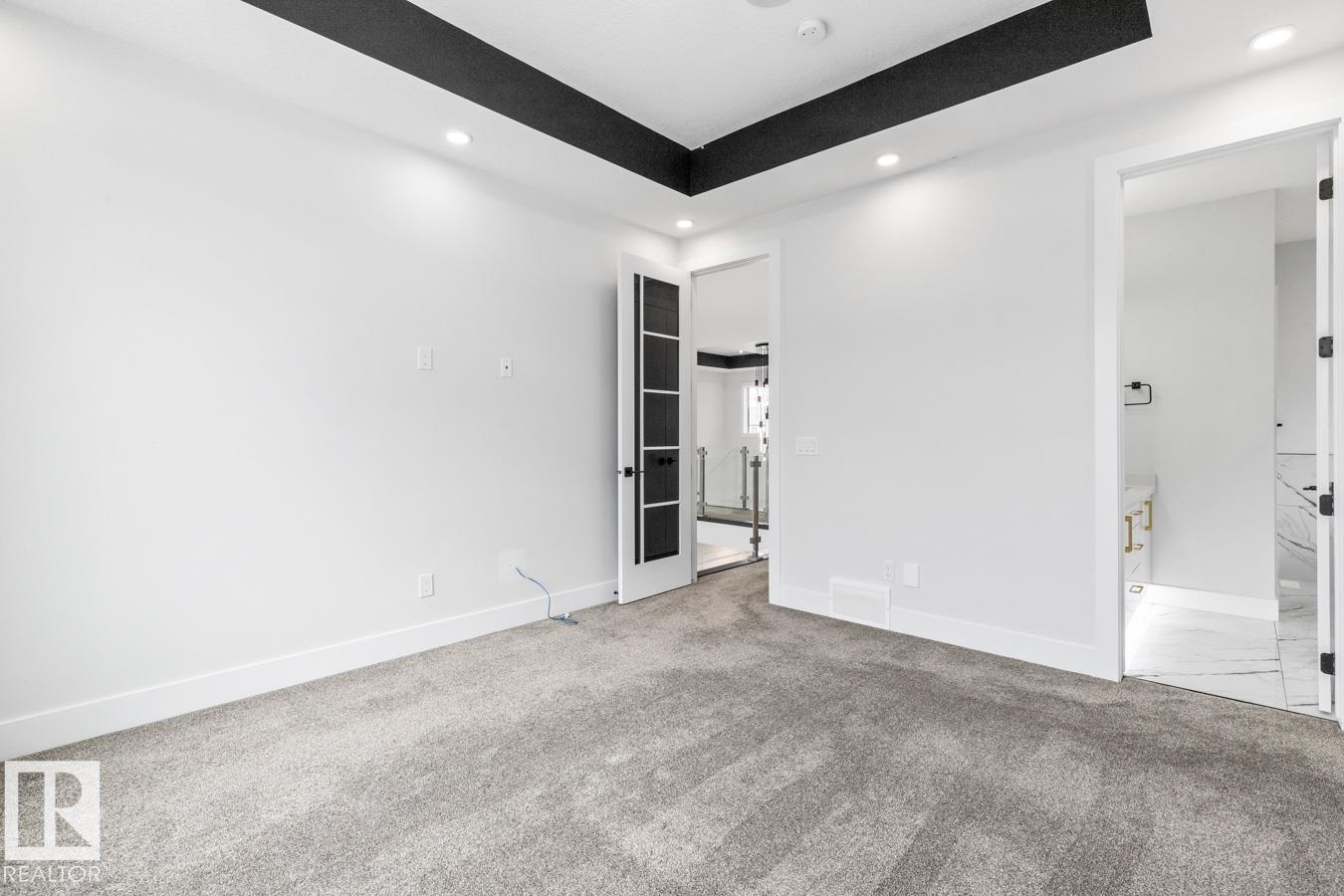 5804 SOLEIL BV, Beaumont