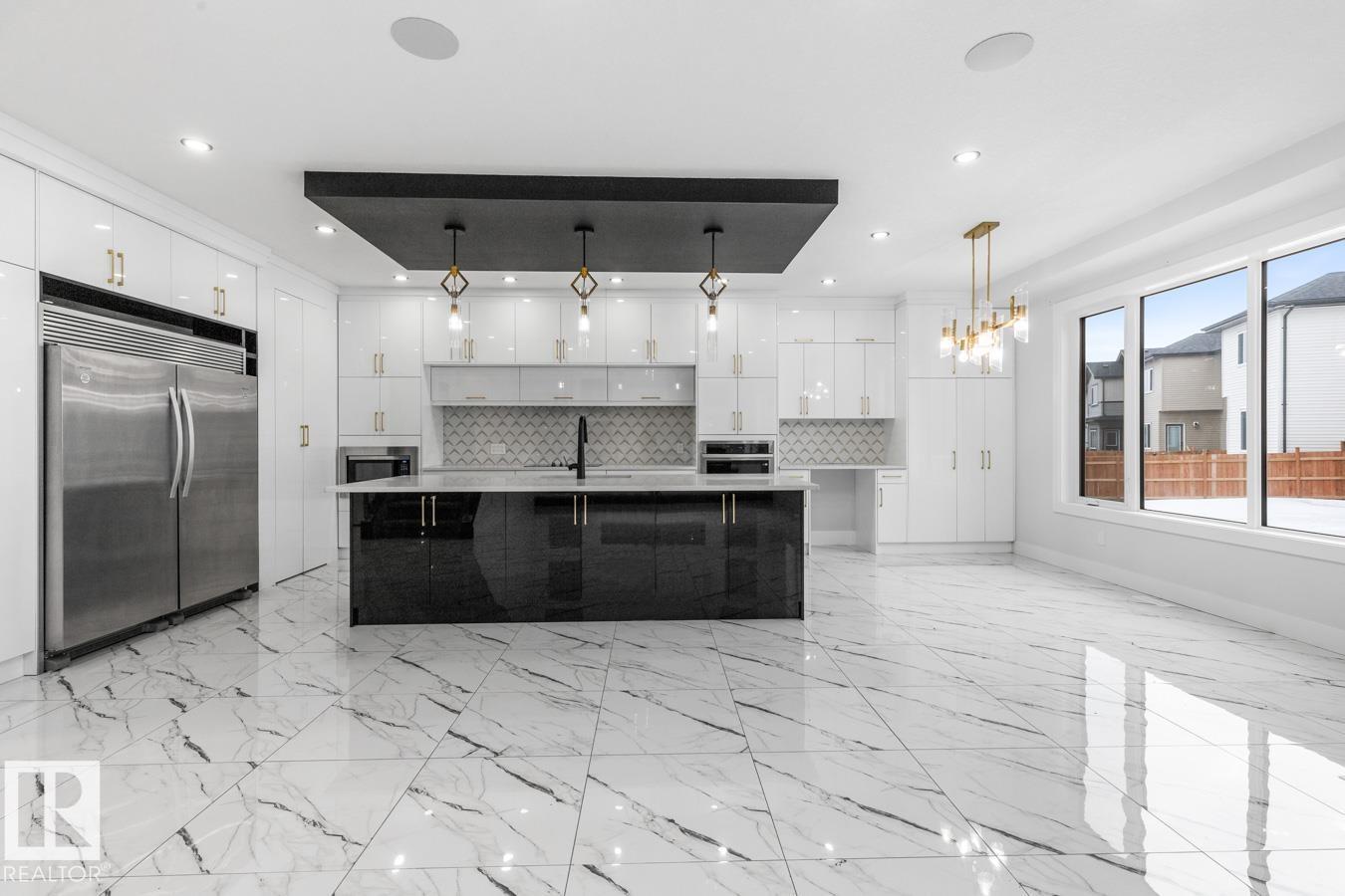 5804 SOLEIL BV, Beaumont