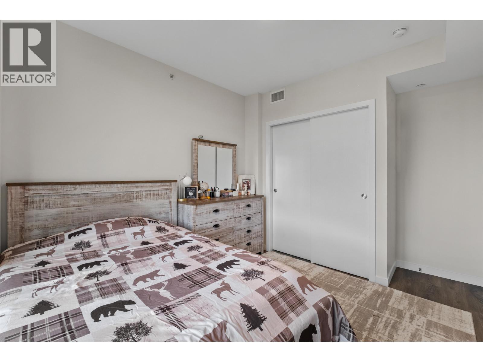 1601 305 MORRISSEY ROAD, Port Moody