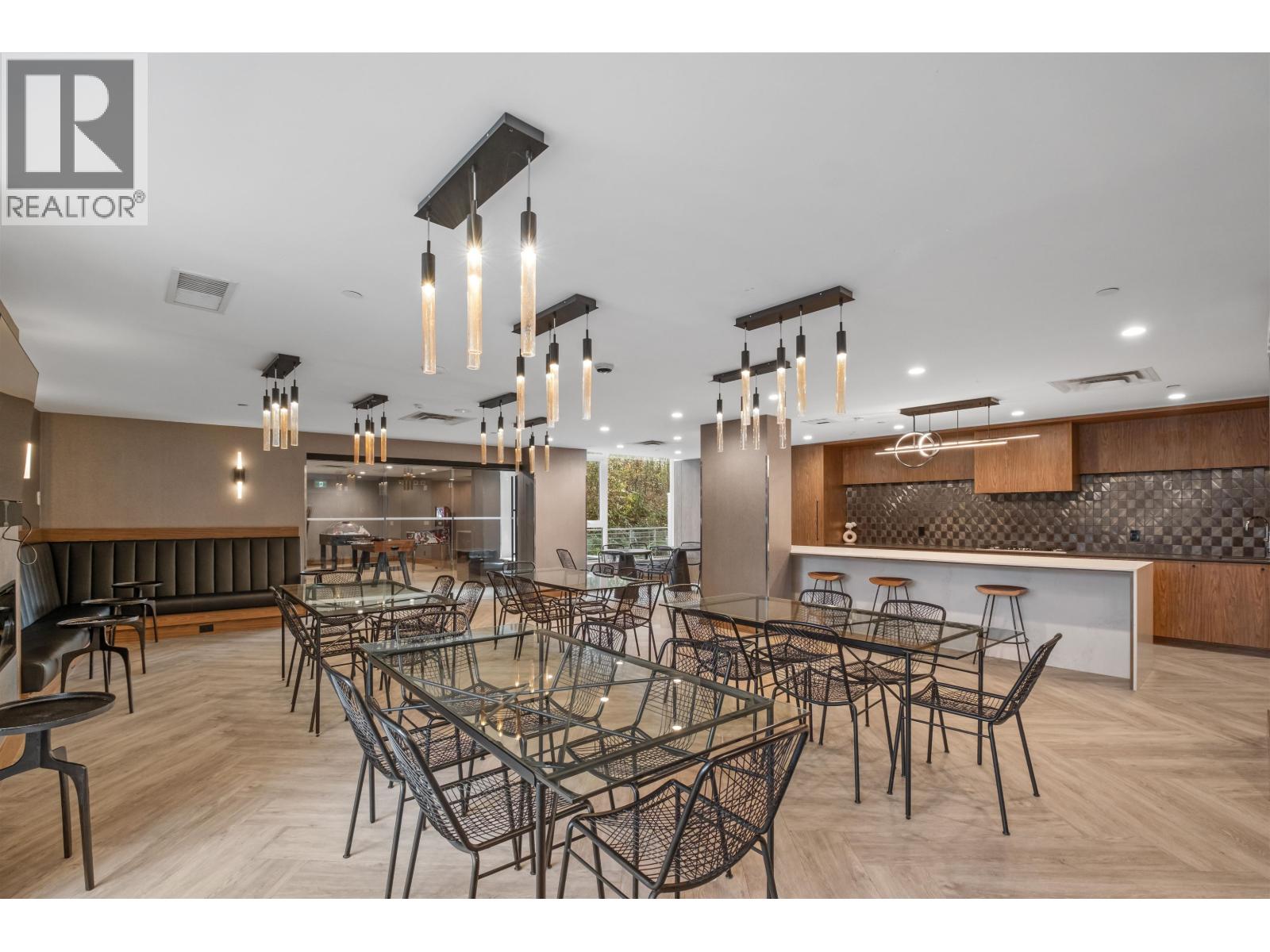 1601 305 MORRISSEY ROAD, Port Moody