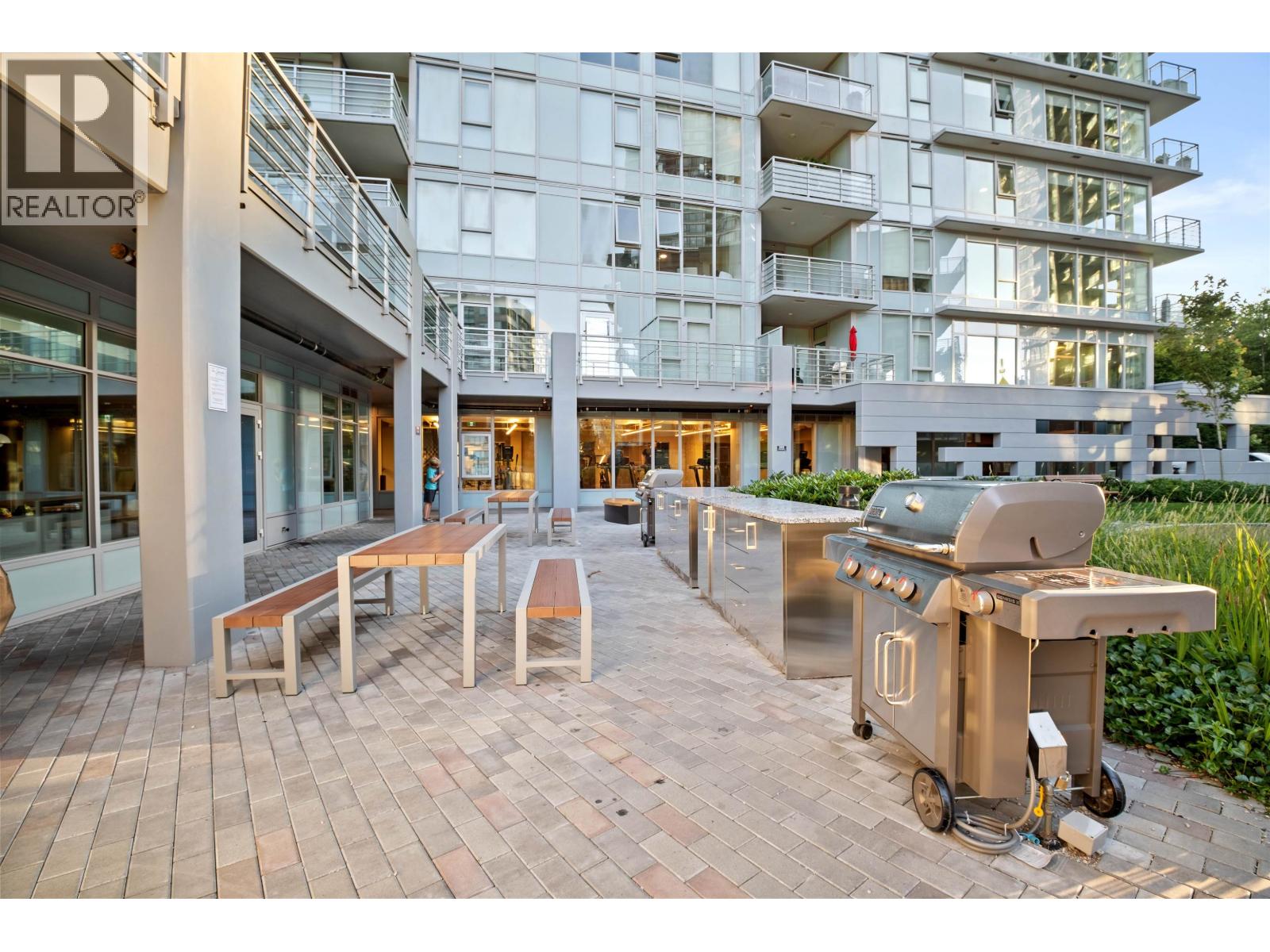 1601 305 MORRISSEY ROAD, Port Moody