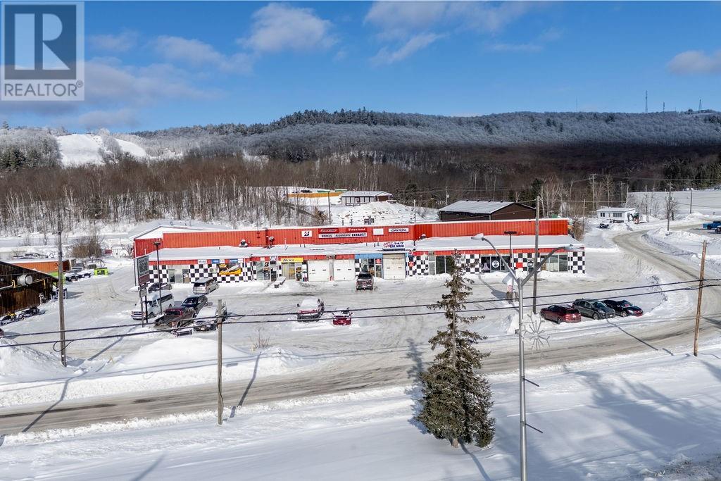 6 Oakland Avenue - Photo 2 of 32, Elliot Lake, Ontario