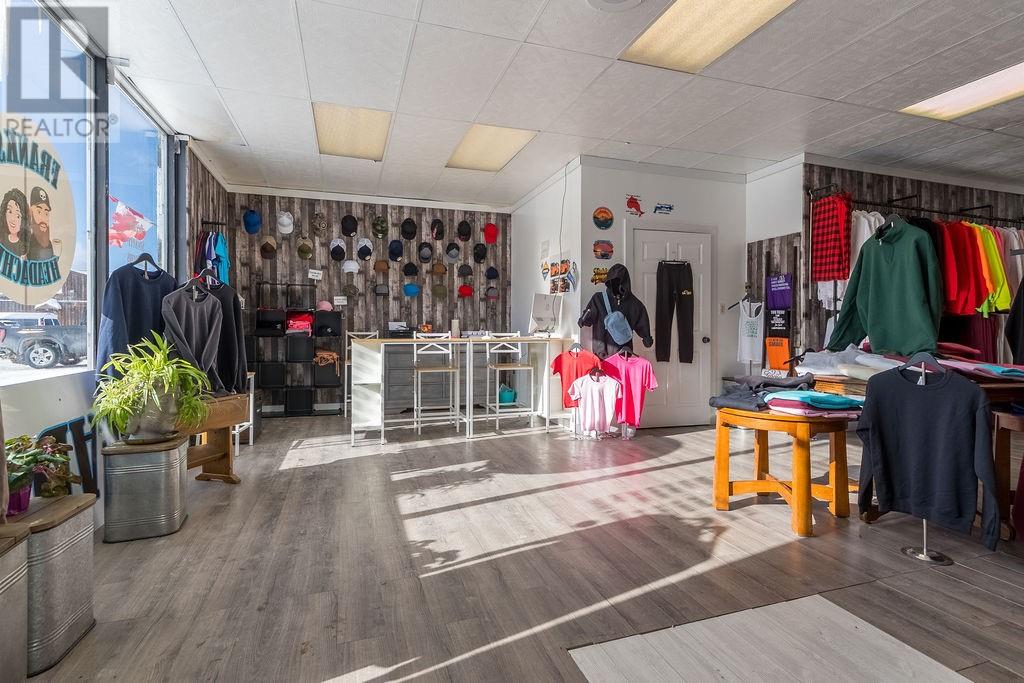 6 Oakland Avenue - Photo 3 of 32, Elliot Lake, Ontario