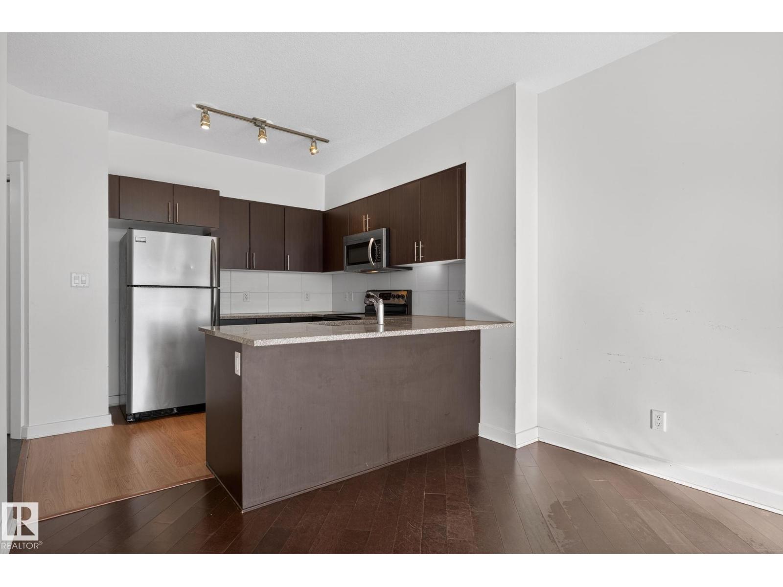#2504 10152 104 ST NW, Edmonton