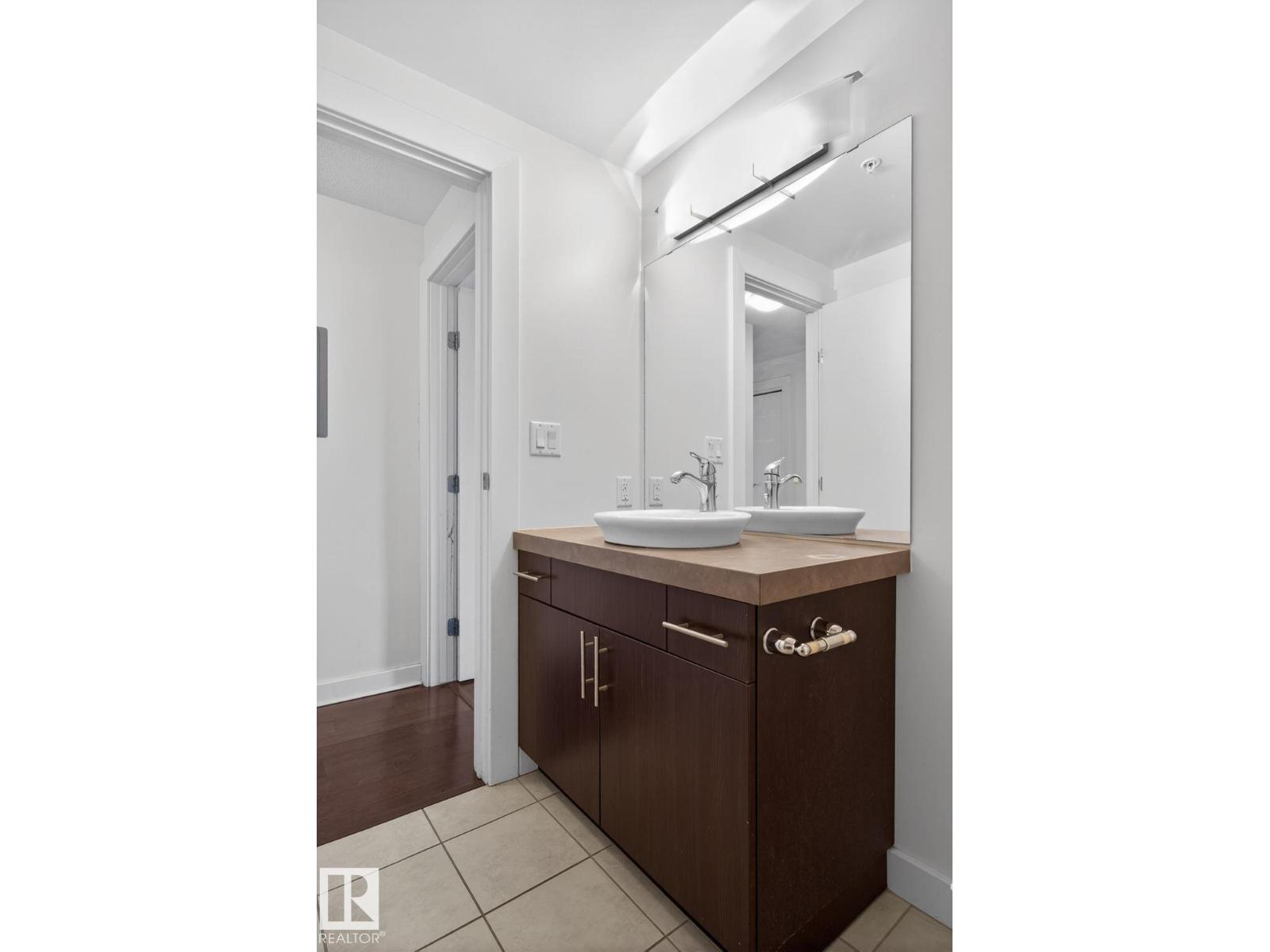 #2504 10152 104 ST NW, Edmonton