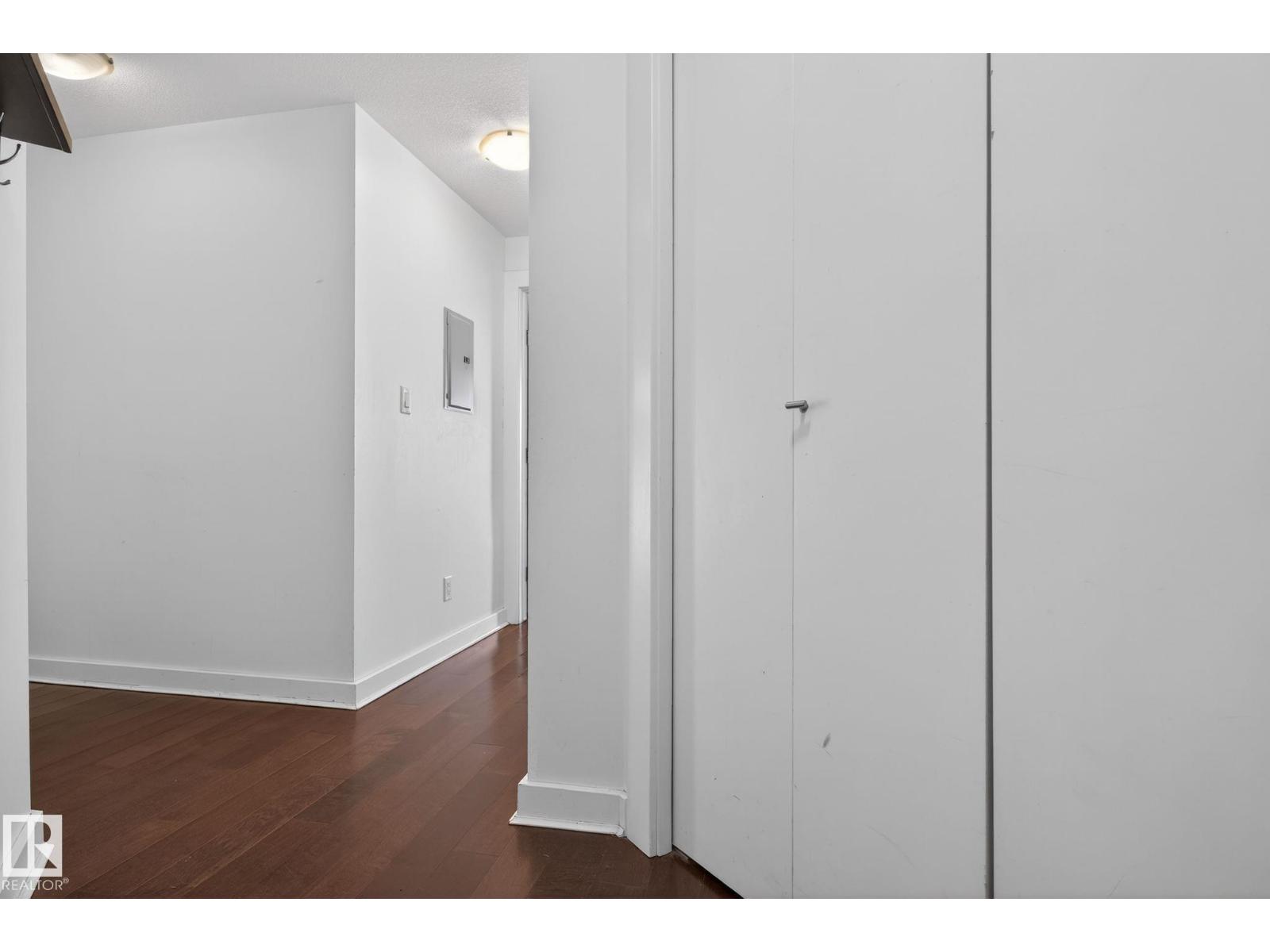 #2504 10152 104 ST NW, Edmonton