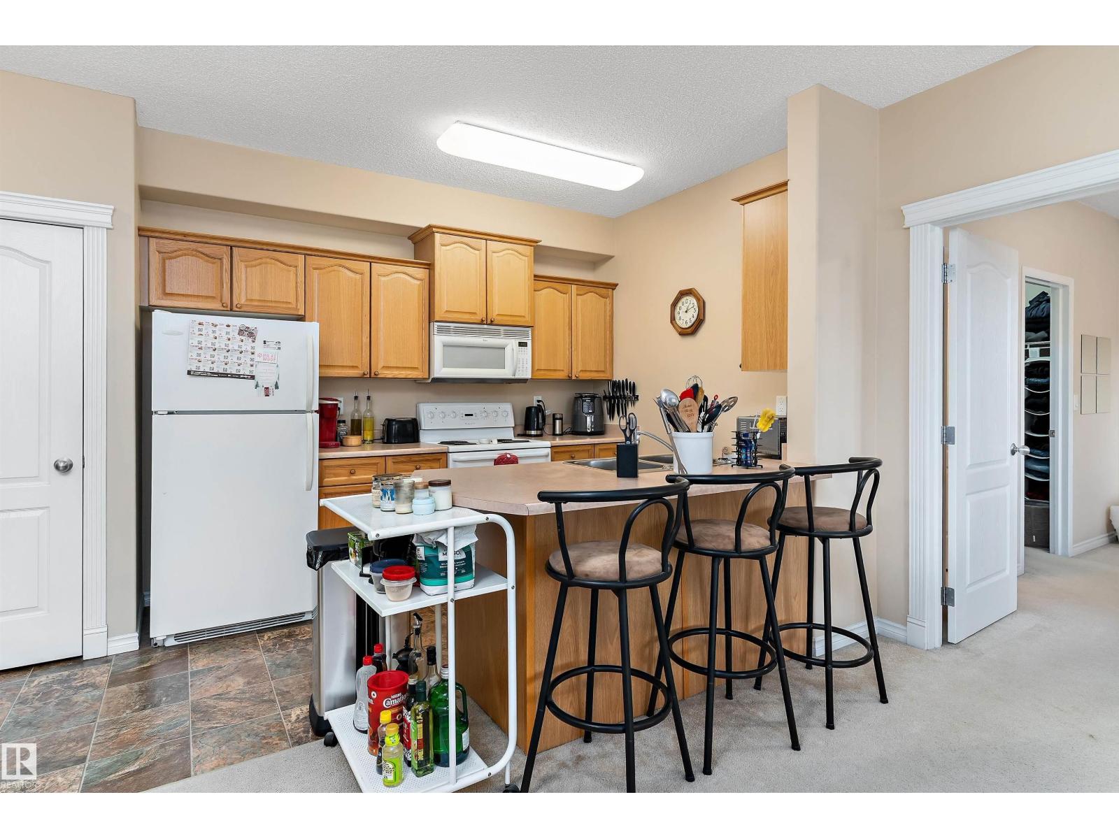 #211 16715 100 AV NW, Edmonton
