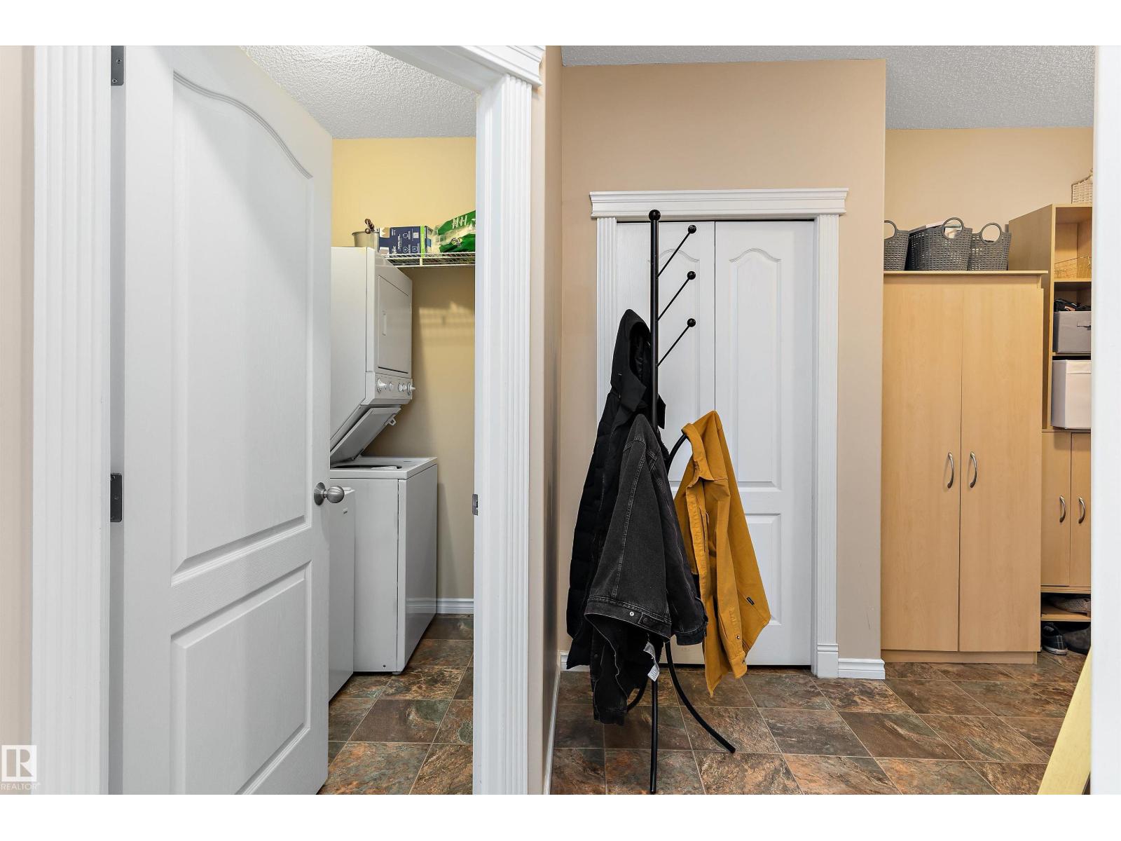 #211 16715 100 AV NW, Edmonton