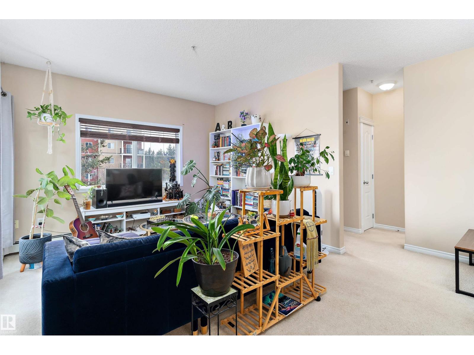 #211 16715 100 AV NW, Edmonton