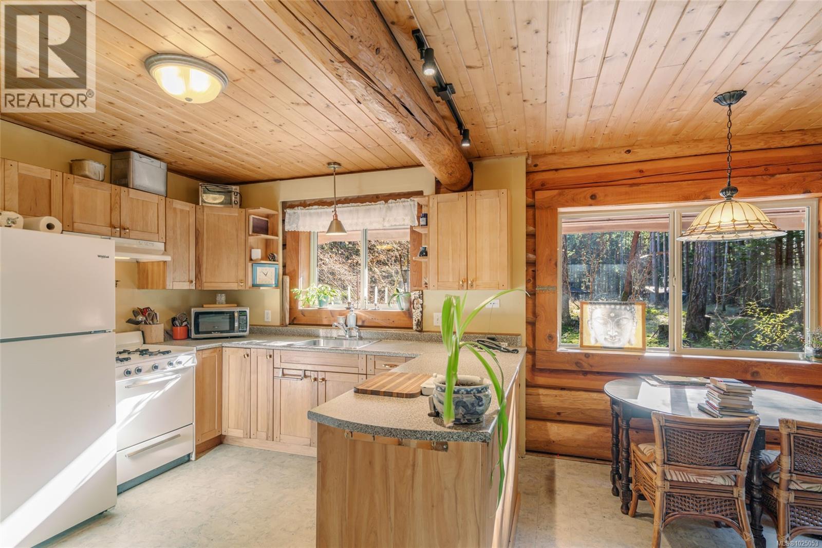 1780 Stalker Rd - Photo 3 of 44, Gabriola Island, British Columbia