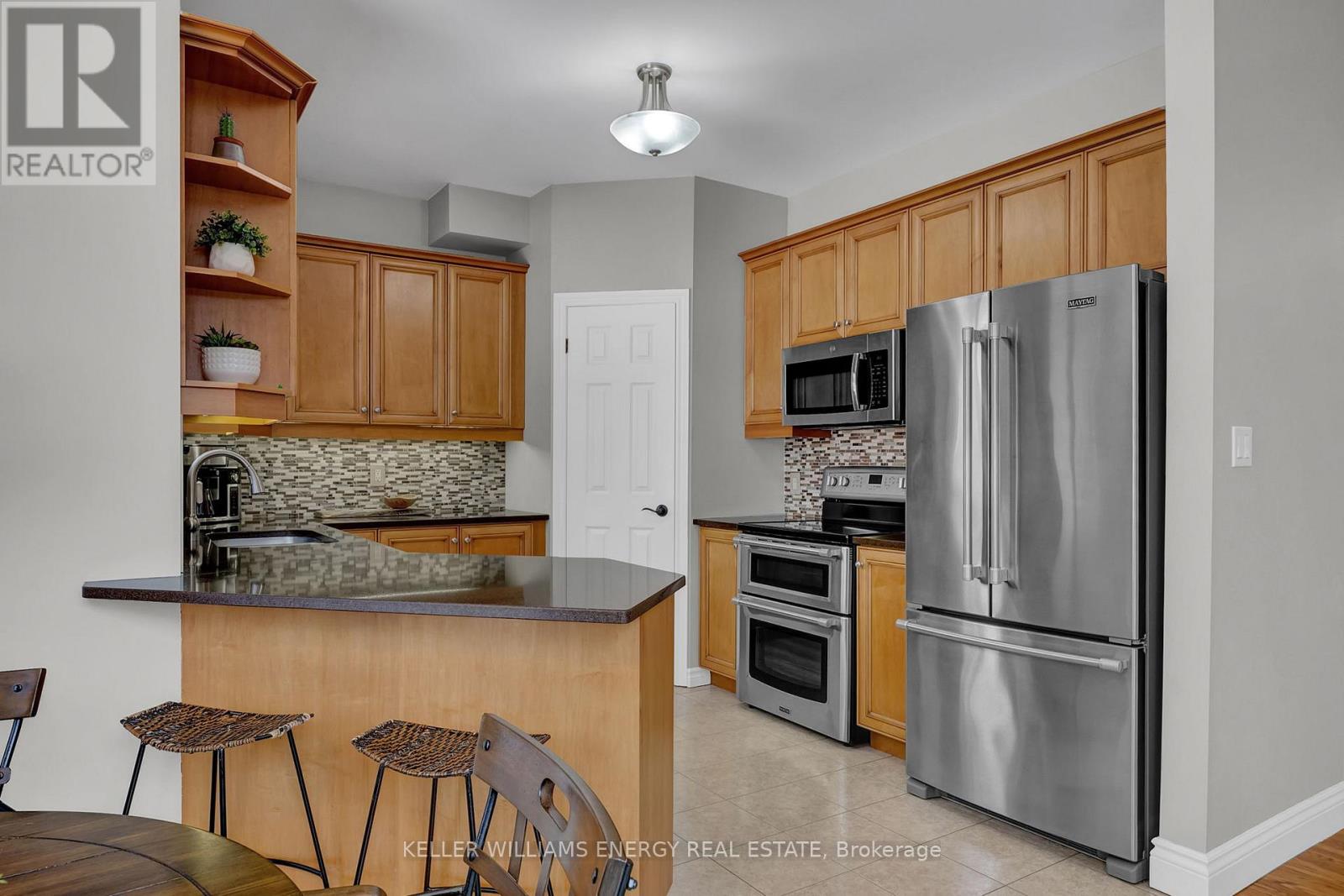 518 BRITANNIA AVENUE E - Photo 2 of 45, Oshawa (Kedron), Ontario