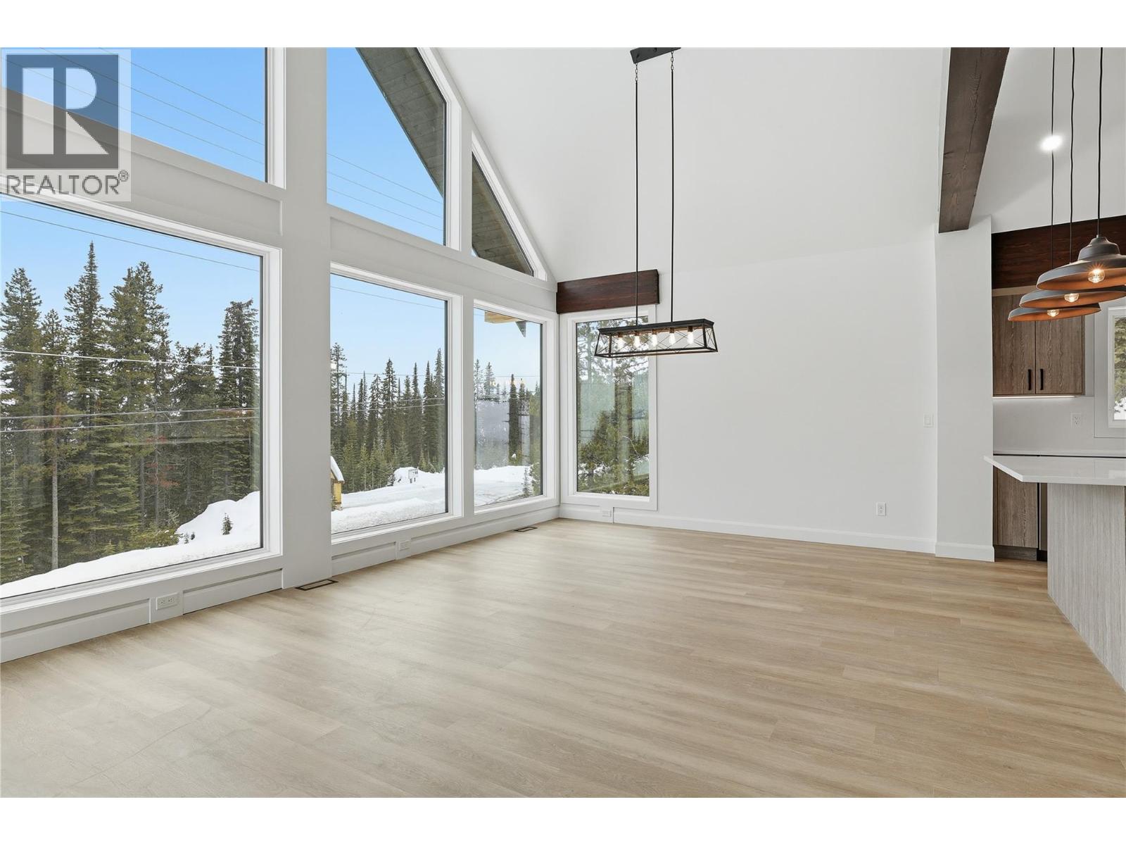  12 Monashee Way, Big White