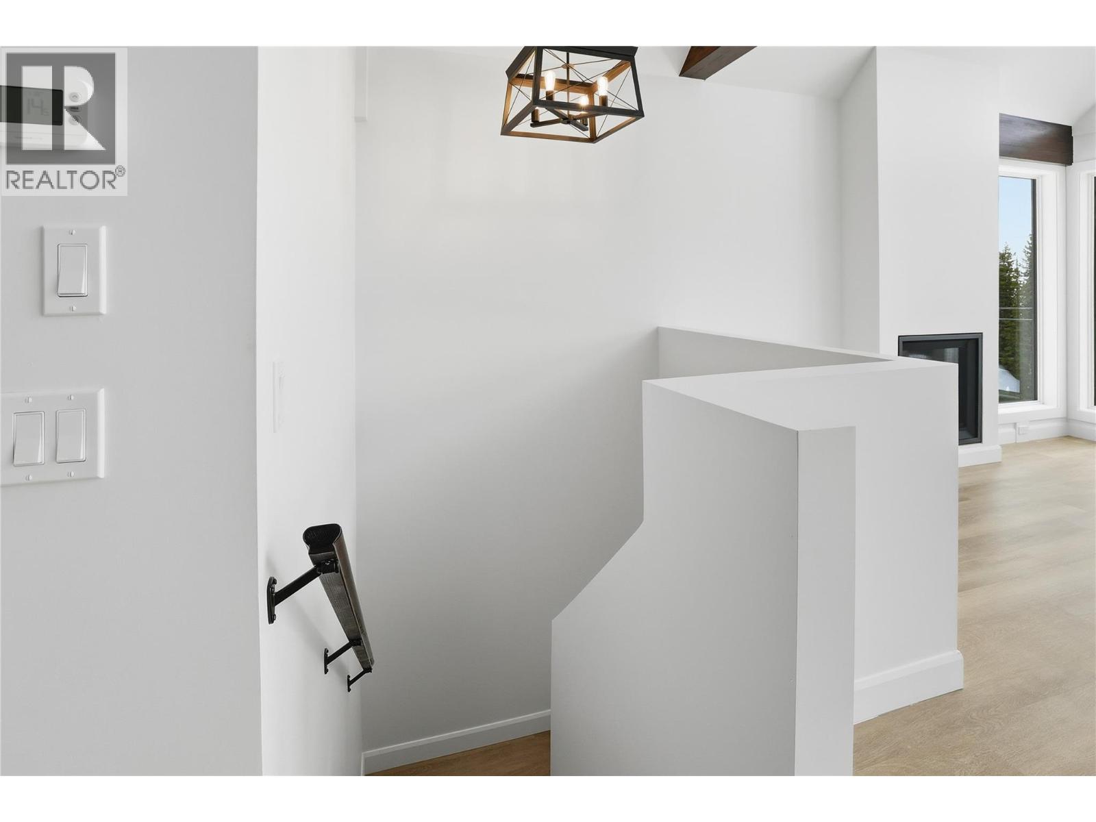  12 Monashee Way, Big White