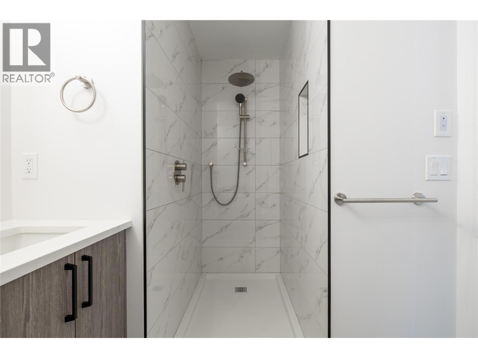  12 Monashee Way, Big White