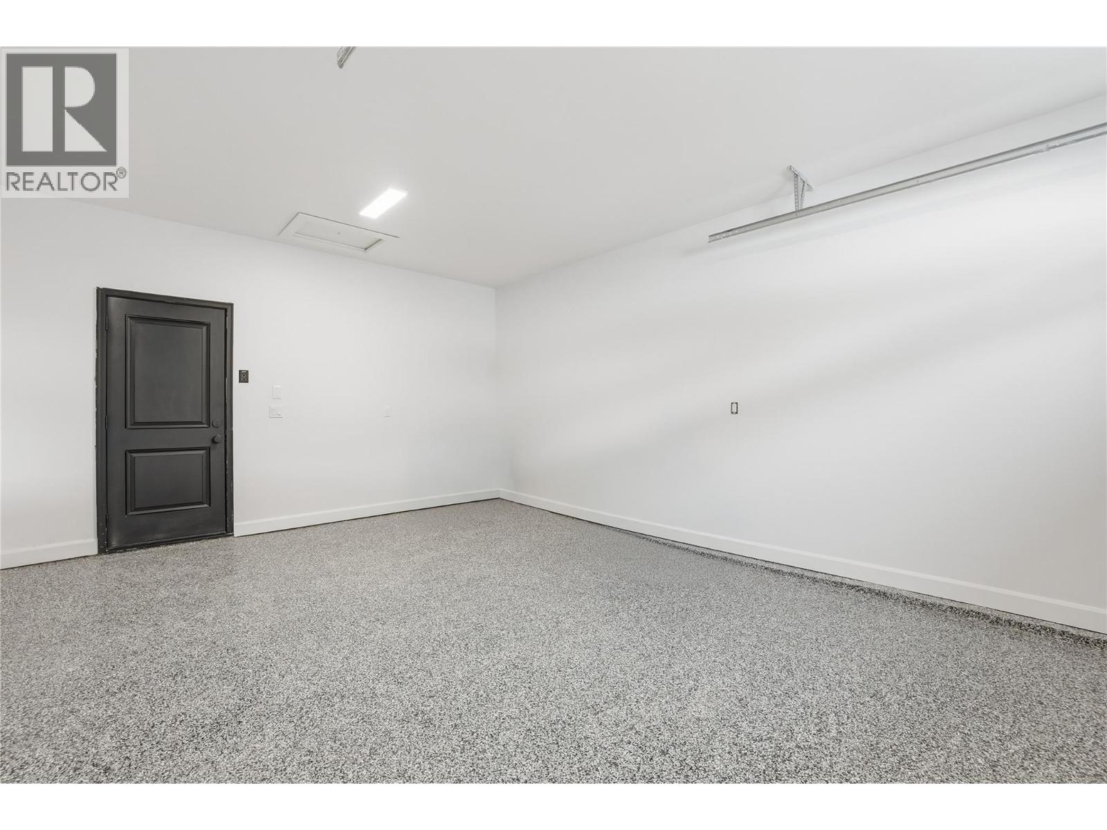  12 Monashee Way, Big White