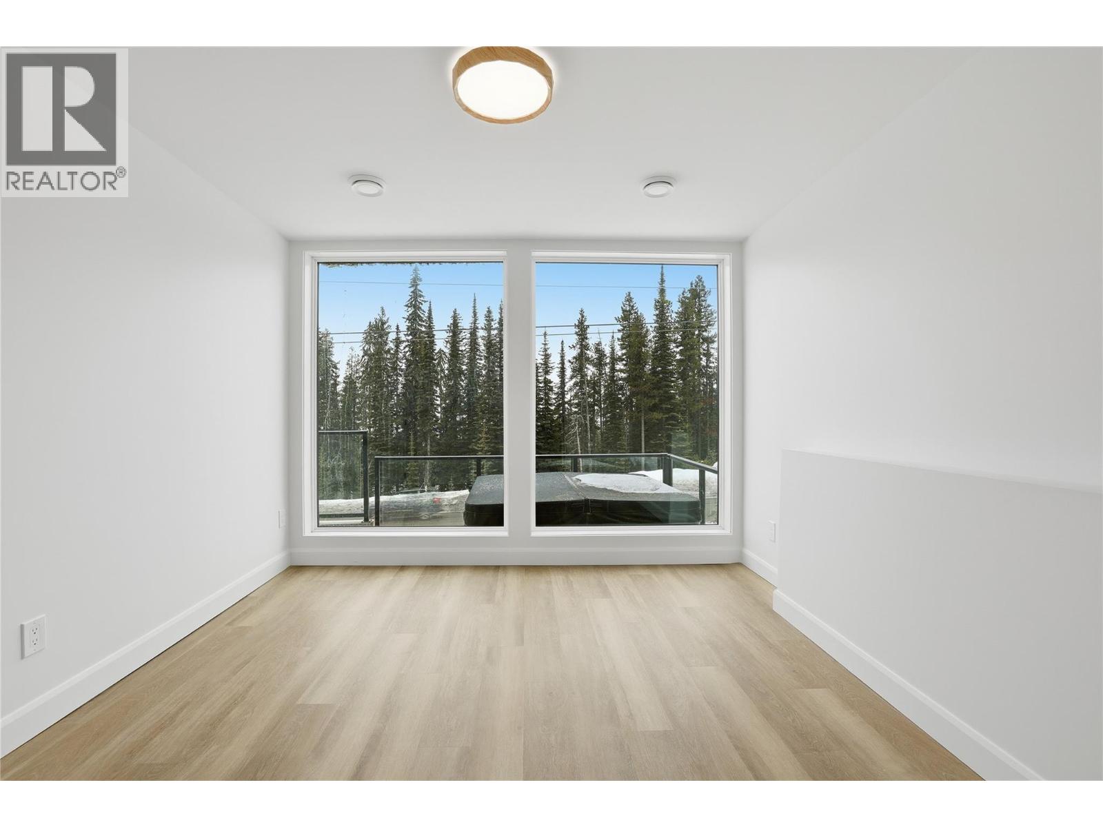 12 Monashee Way - 36