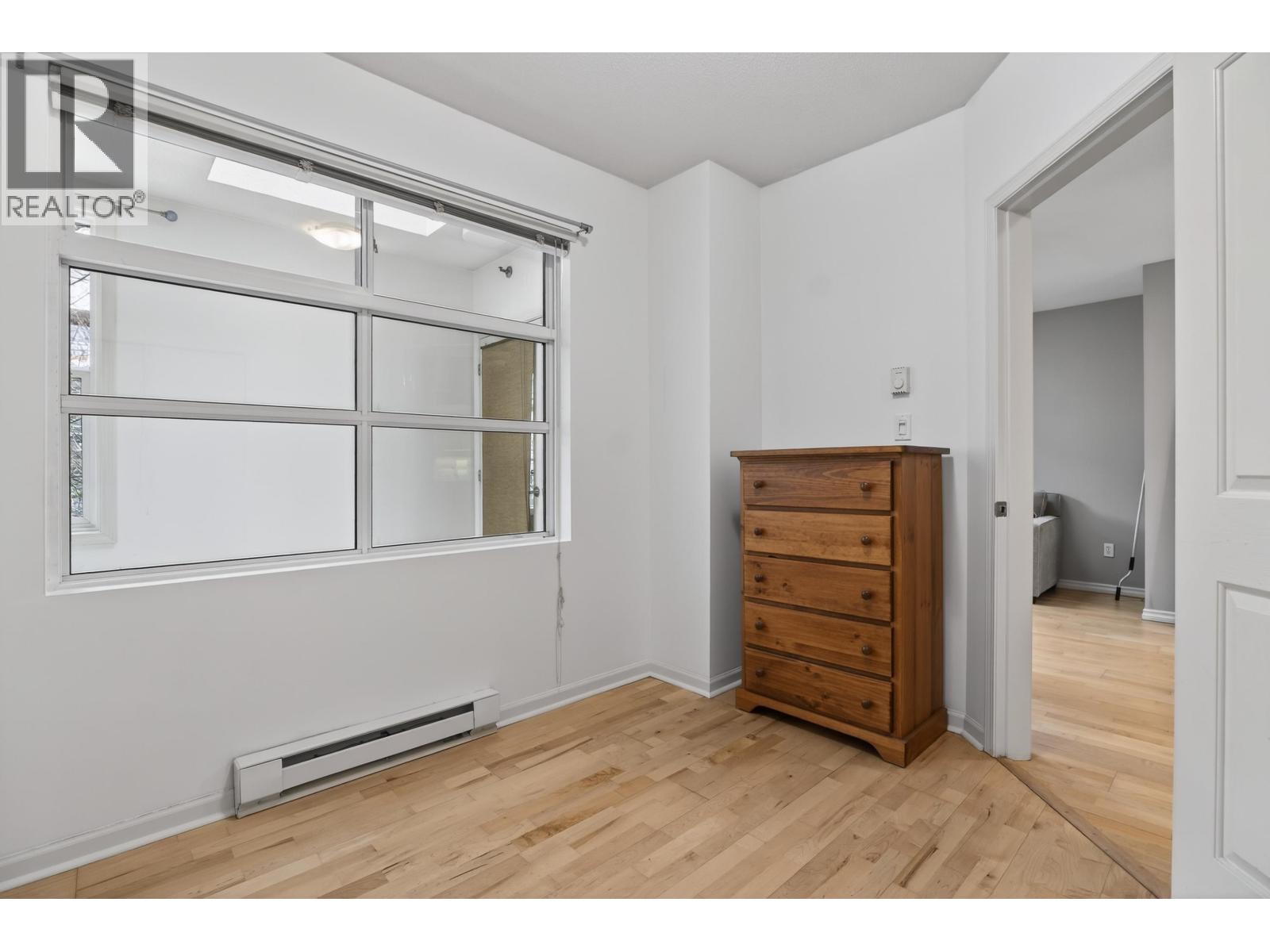 103 108 W ESPLANADE, North Vancouver