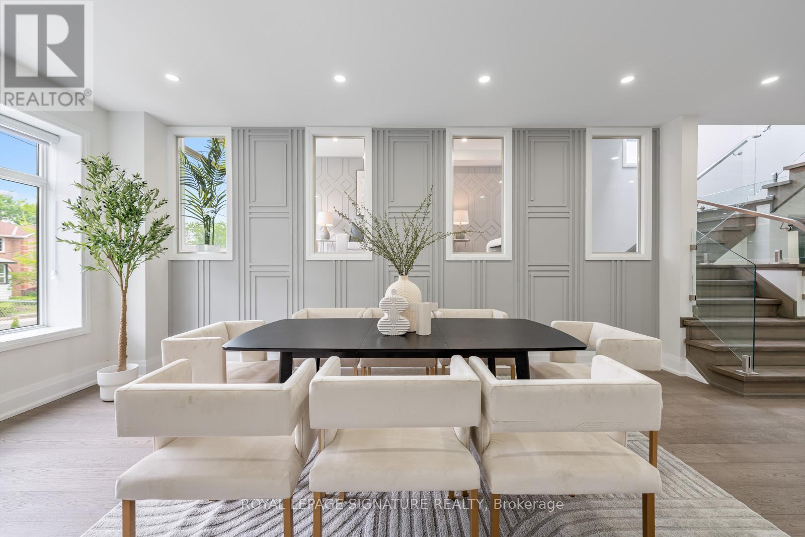 17 TRENTON AVENUE - Photo 4 of 46, Toronto (Woodbine-Lumsden), Ontario