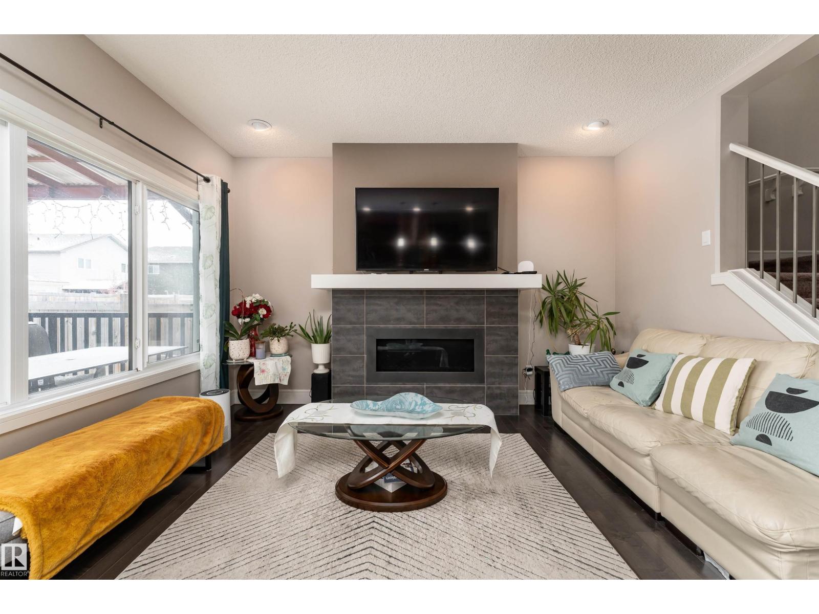 12019 173 AV NW, Edmonton