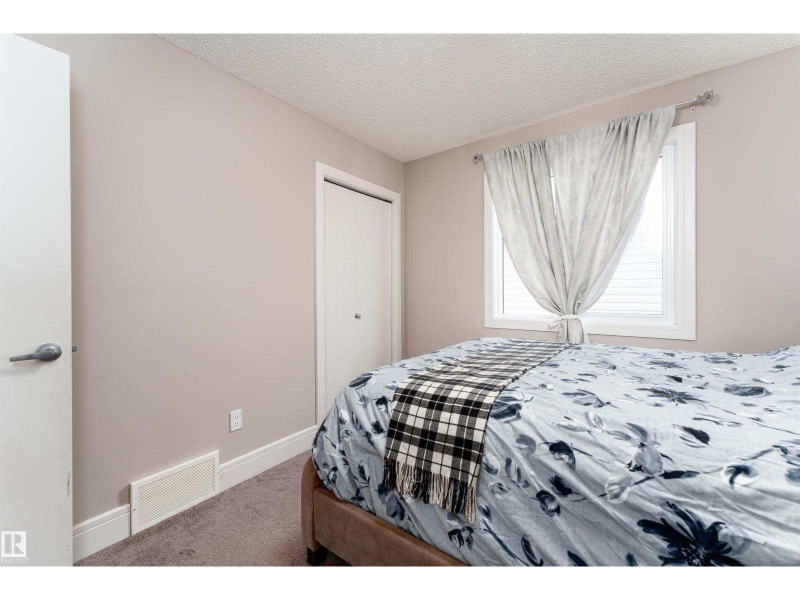 12019 173 AV NW, Edmonton