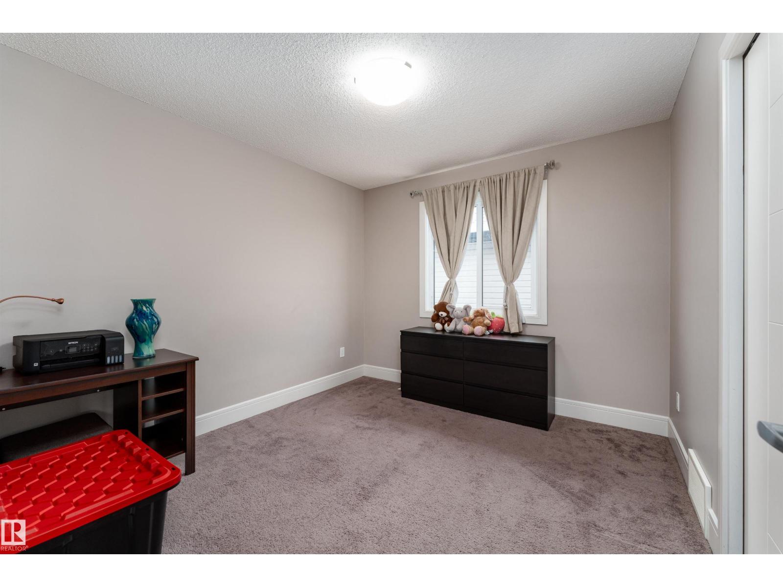 12019 173 AV NW, Edmonton