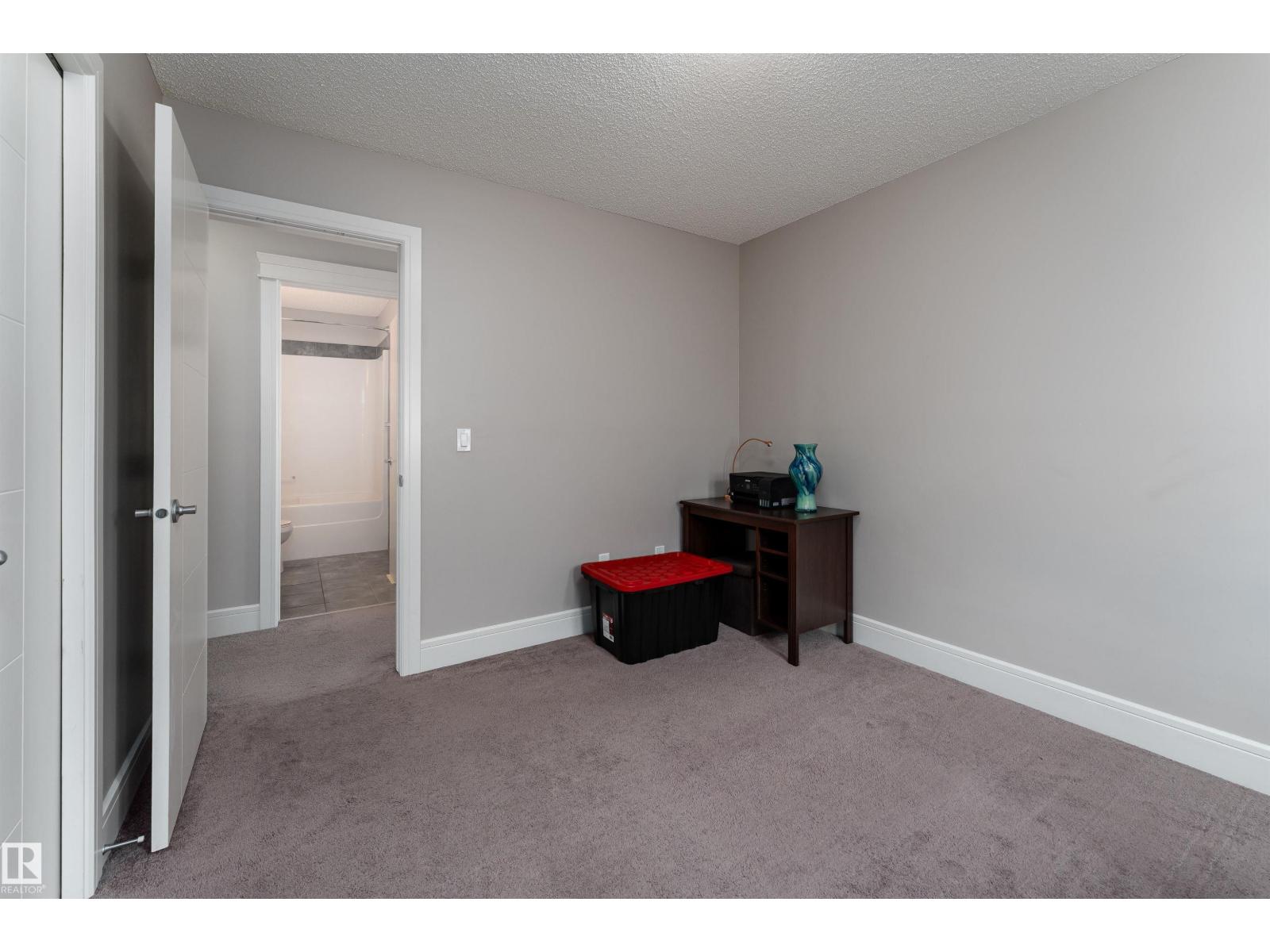 12019 173 AV NW, Edmonton