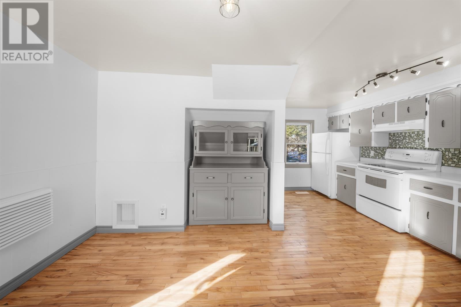 250 CHURCH STREET - 22