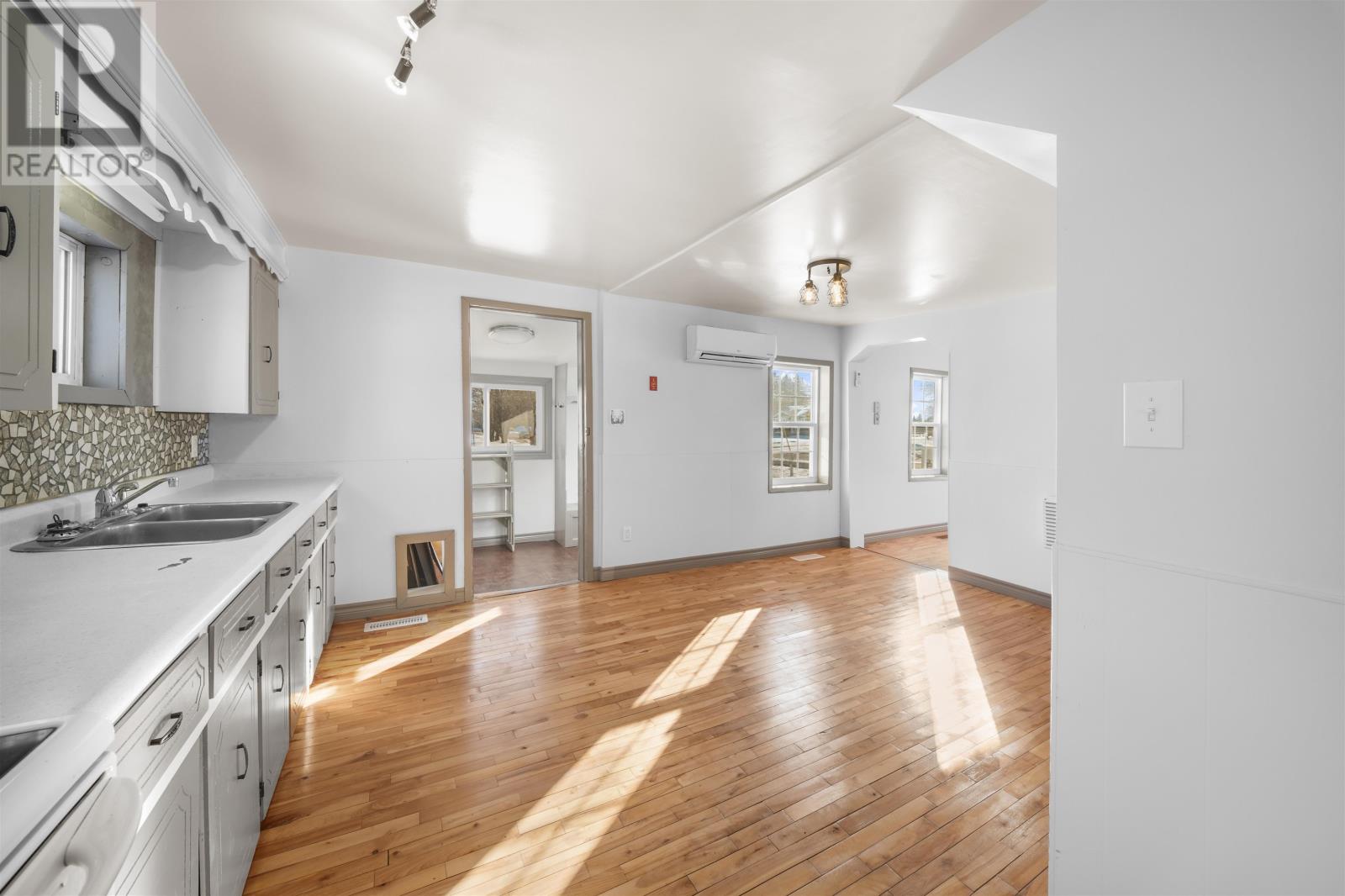 250 CHURCH STREET - 23